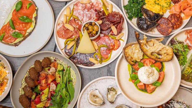 La Bomba Cafe & Restaurant Potts Point cover