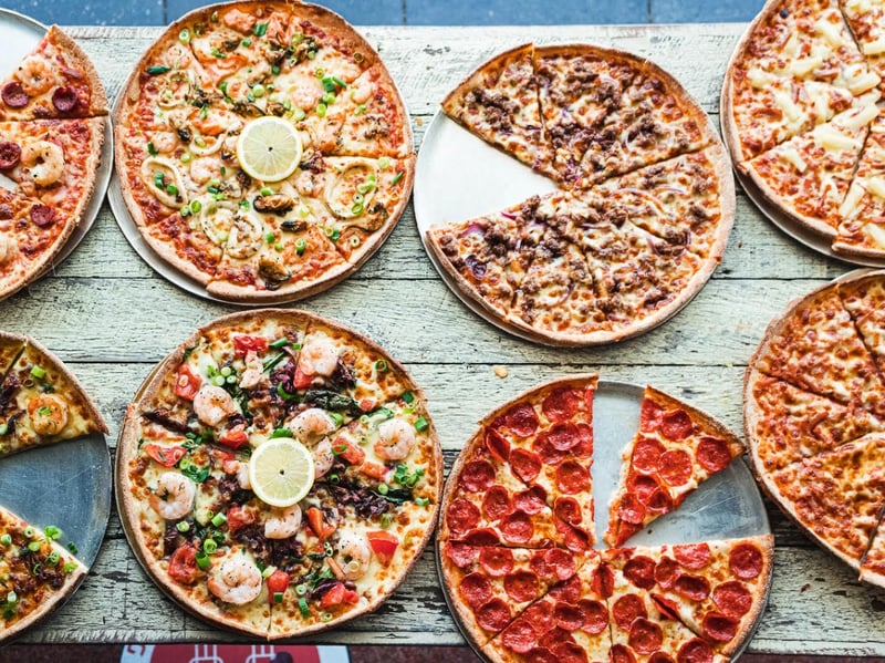 Mad Toppings Pizzeria & Bar St Mary’s cover