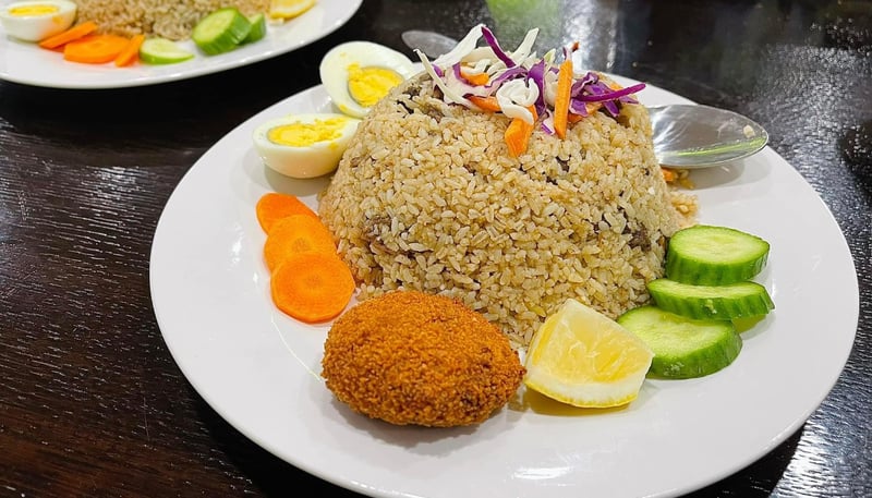 Bangladeshi Cuisine cover
