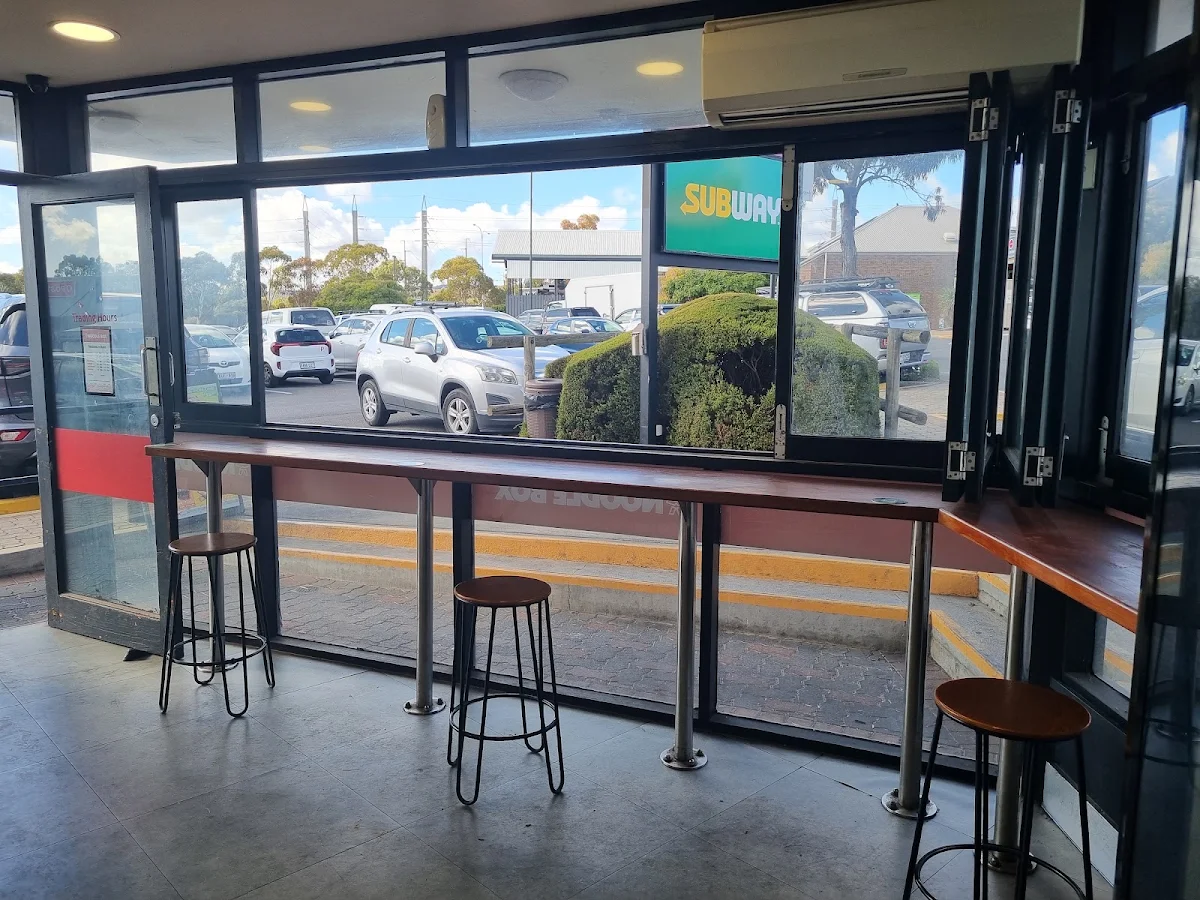 Vibe, Noodle Box Woodcroft