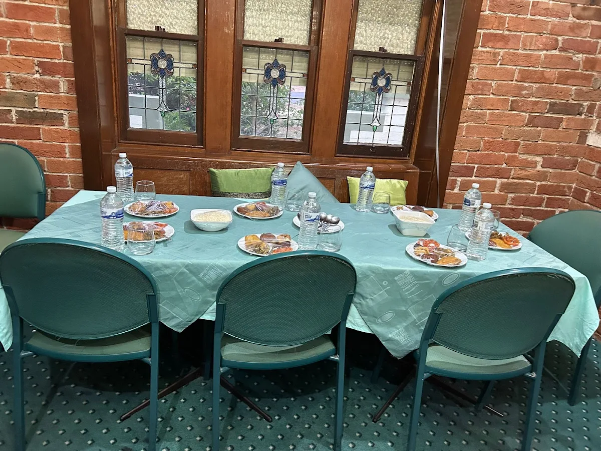 Vibe, Dubbo Feast House