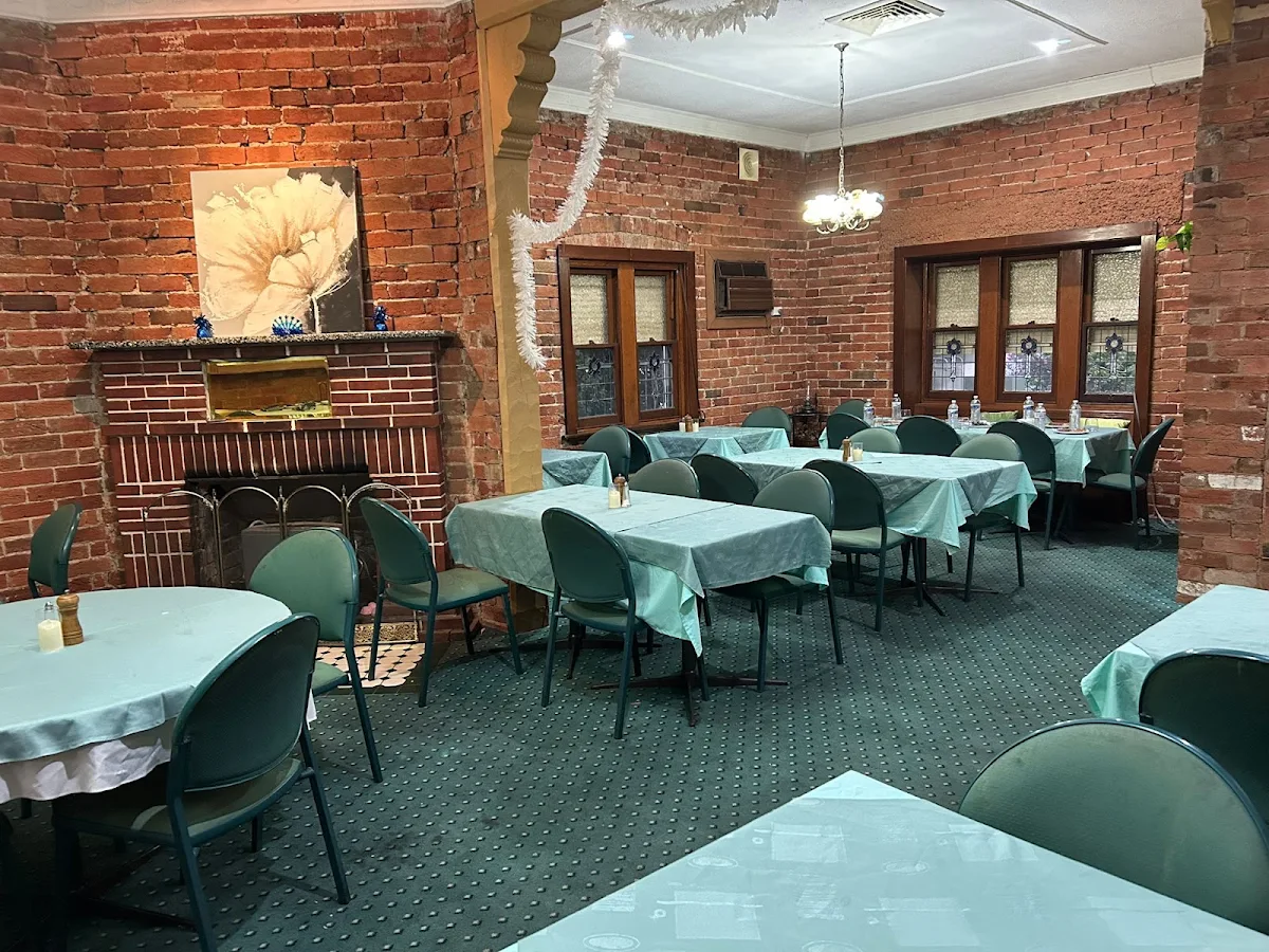 Vibe, Dubbo Feast House