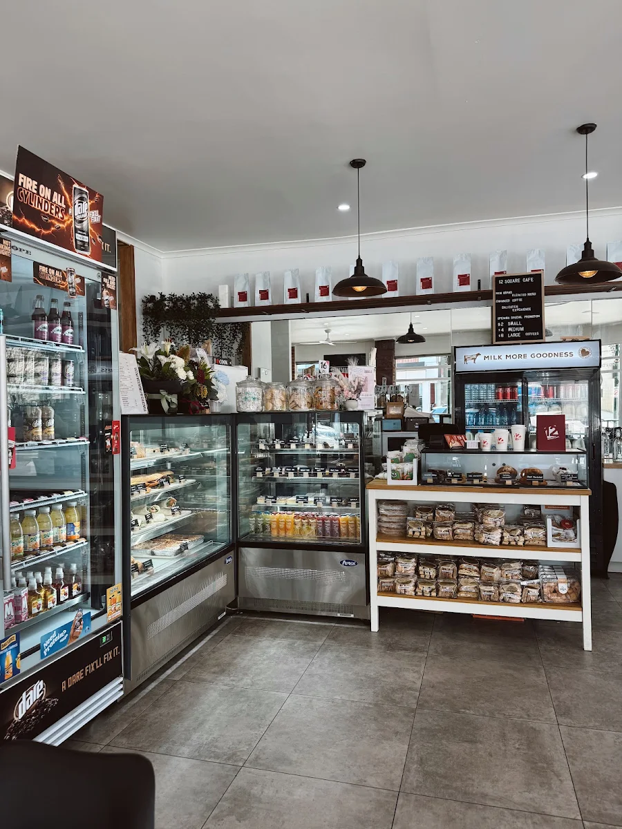 Vibe, 12 Square Cafe