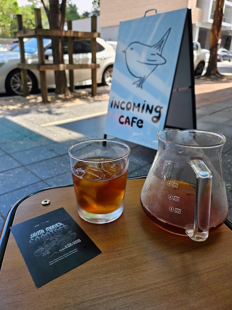 Menu, Incoming Cafe
