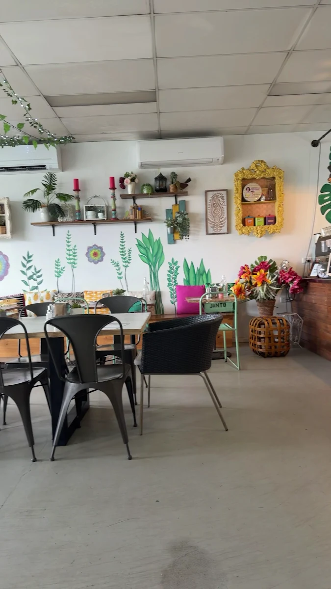 Vibe, Dreamers Coffee Shop