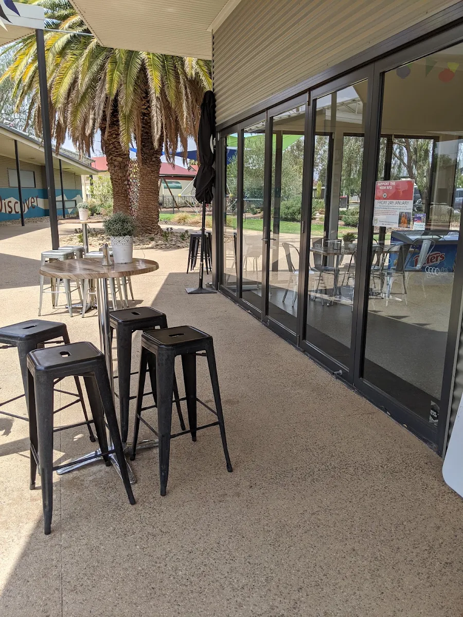 Vibe, Balranald Discovery Centre Cafe