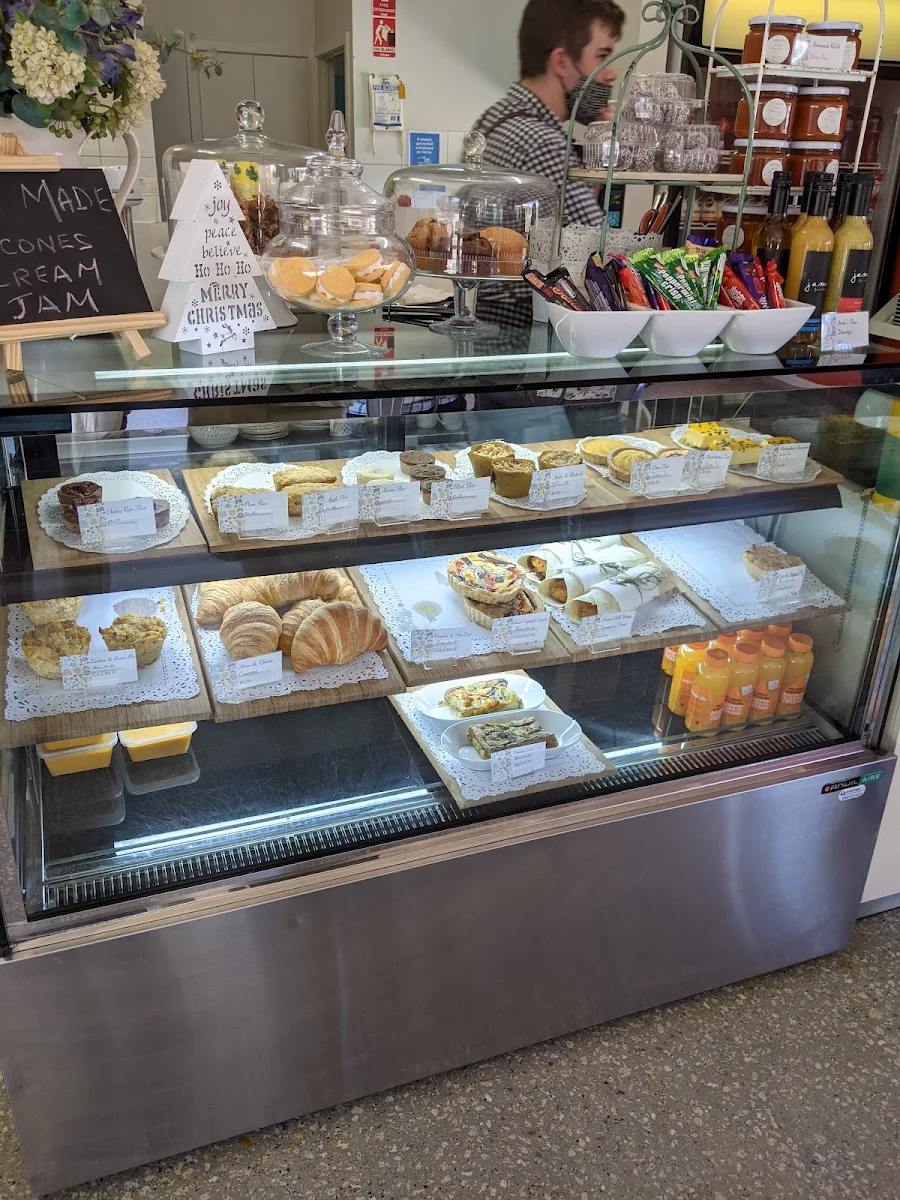 Vibe, Balranald Discovery Centre Cafe