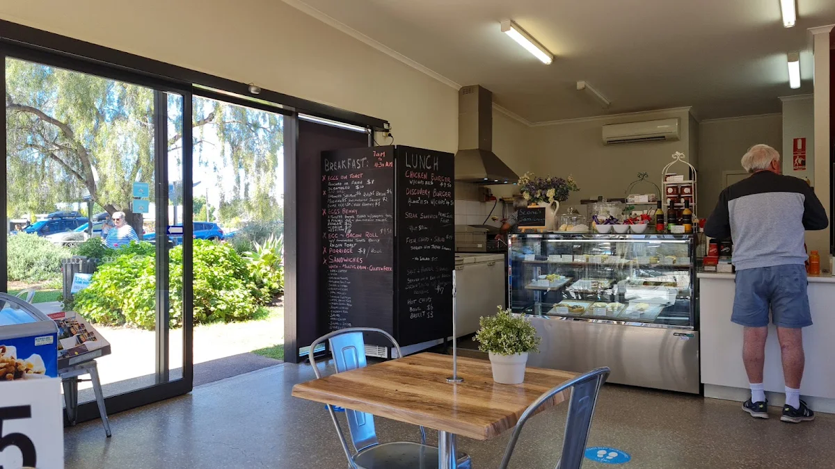Vibe, Balranald Discovery Centre Cafe