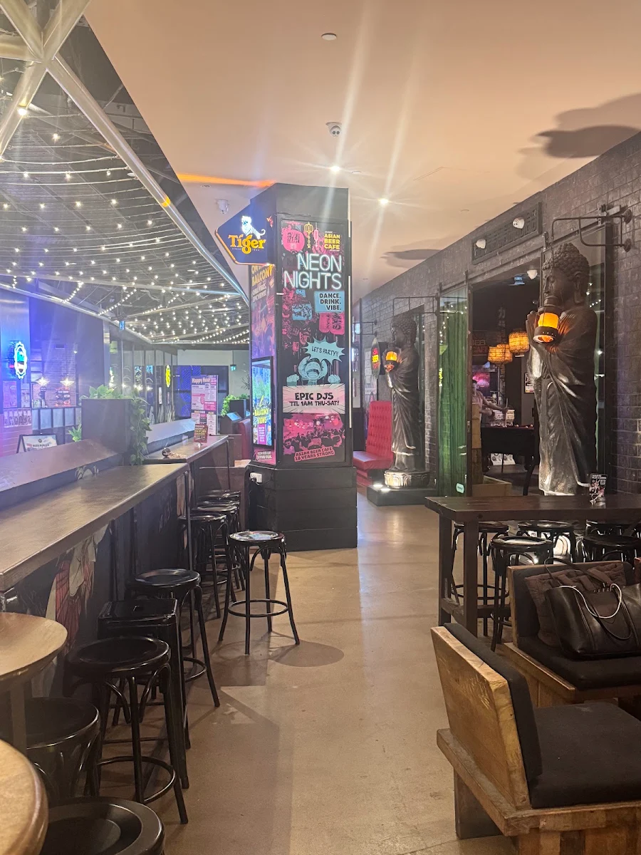 Vibe, Asian Beer Cafe