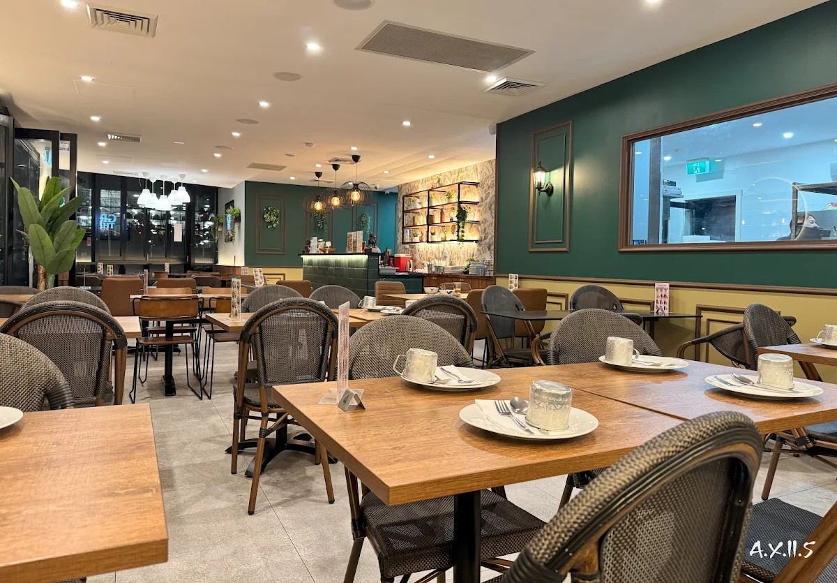 Vibe, GR8 Thai Revesby