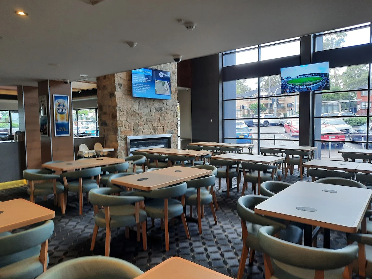 Vibe, Coolibah Hotel