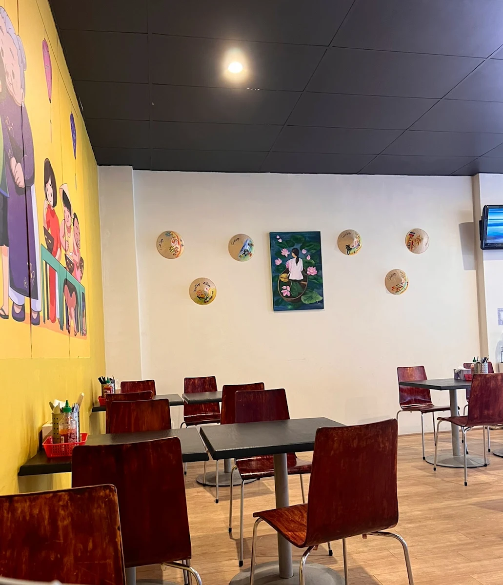Vibe, Happy Chopstix Vietnamese Cafe