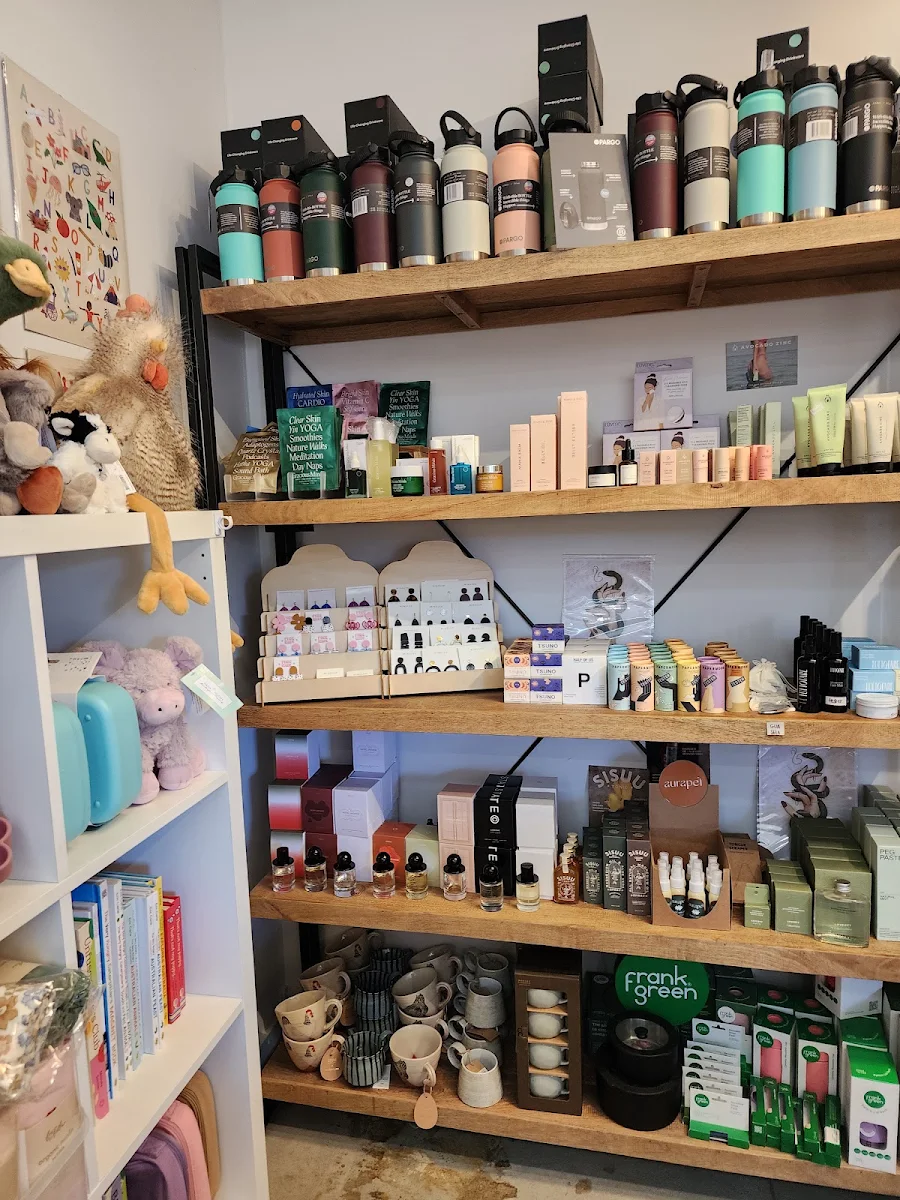 Vibe, Daily Goods Pantry & Cafe