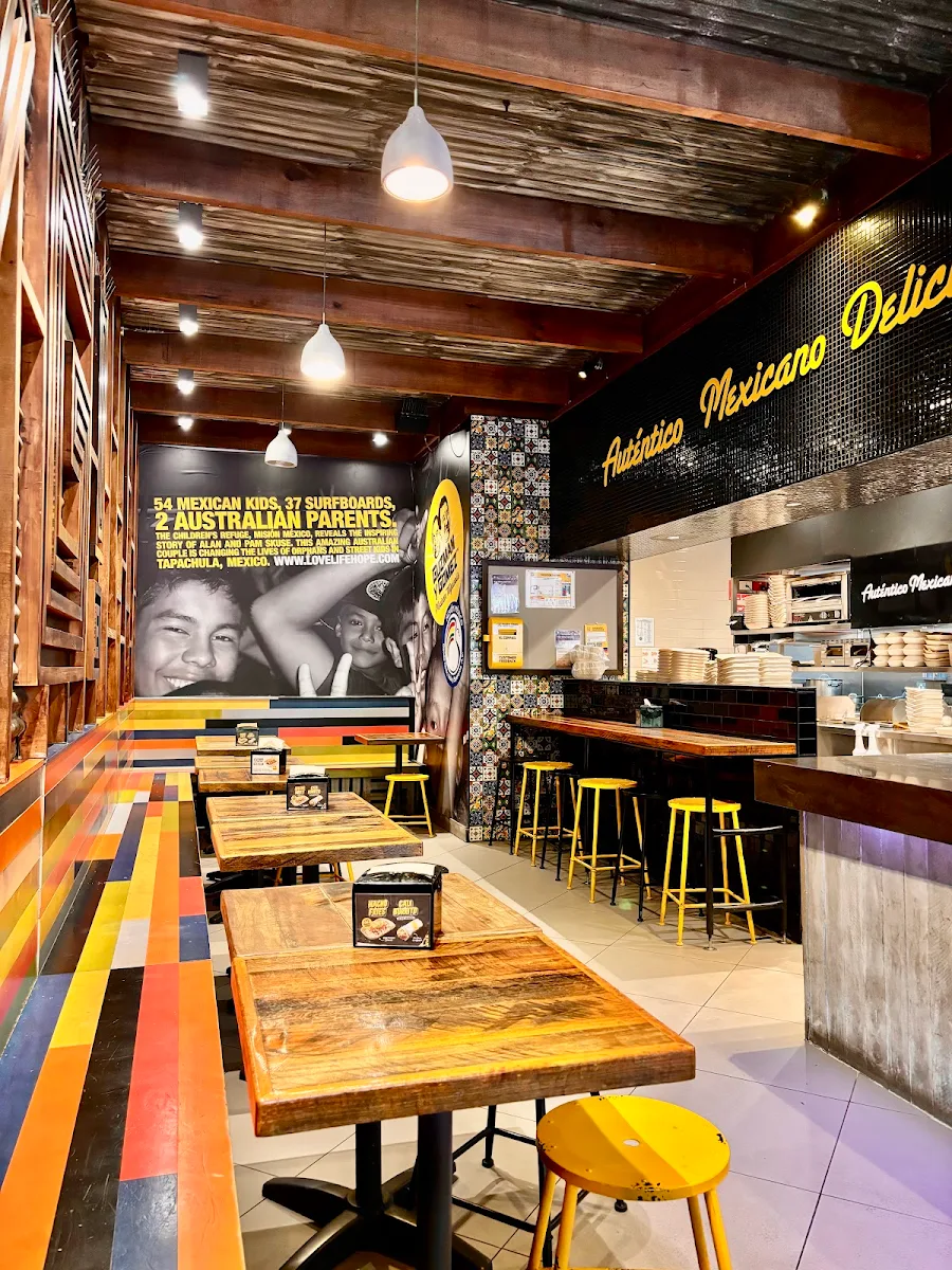 Vibe, Guzman y Gomez - MacArthur Square