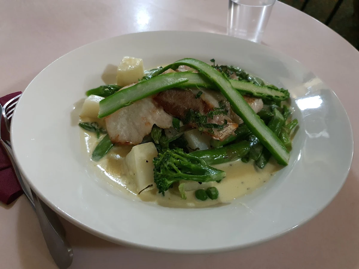 Food & drink, Augusta Hotel