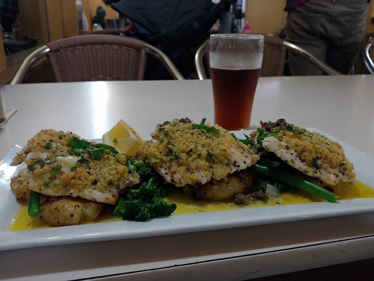 Food & drink, Augusta Hotel