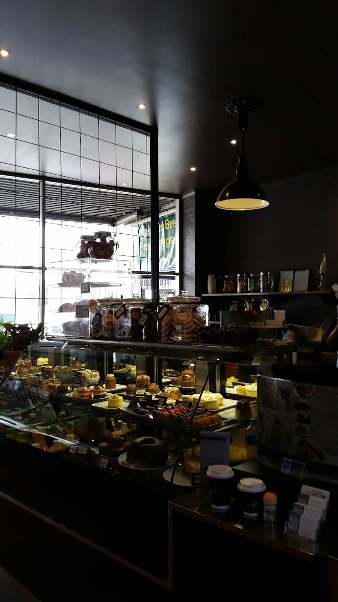 Vibe, Provisions Cafe