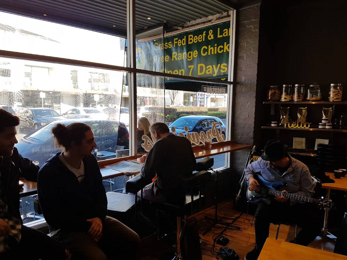 Vibe, Provisions Cafe