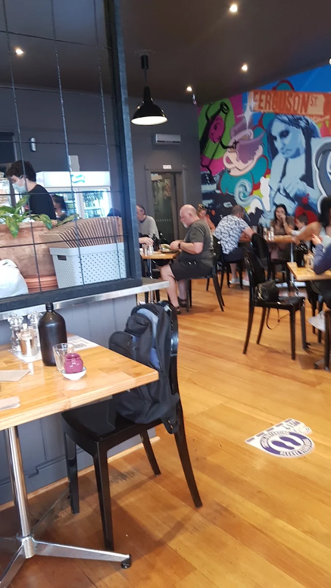 Vibe, Provisions Cafe