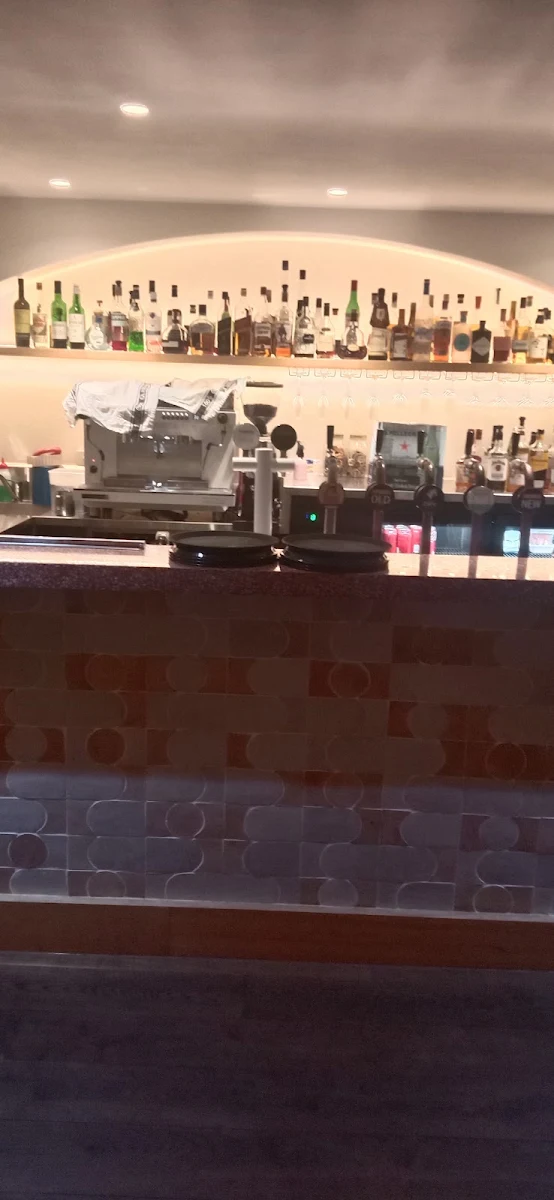 Vibe, Budgewoi Hotel