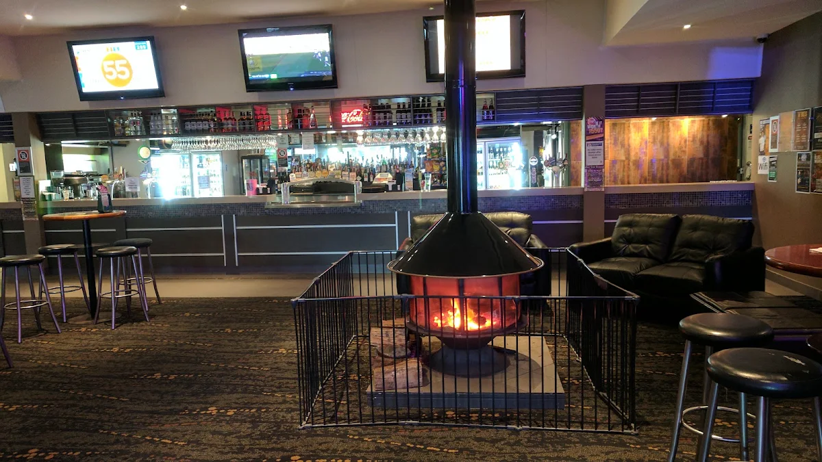 Vibe, Budgewoi Hotel