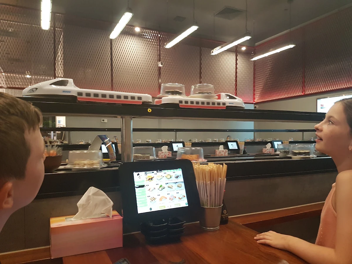 Vibe, Eat Sushi