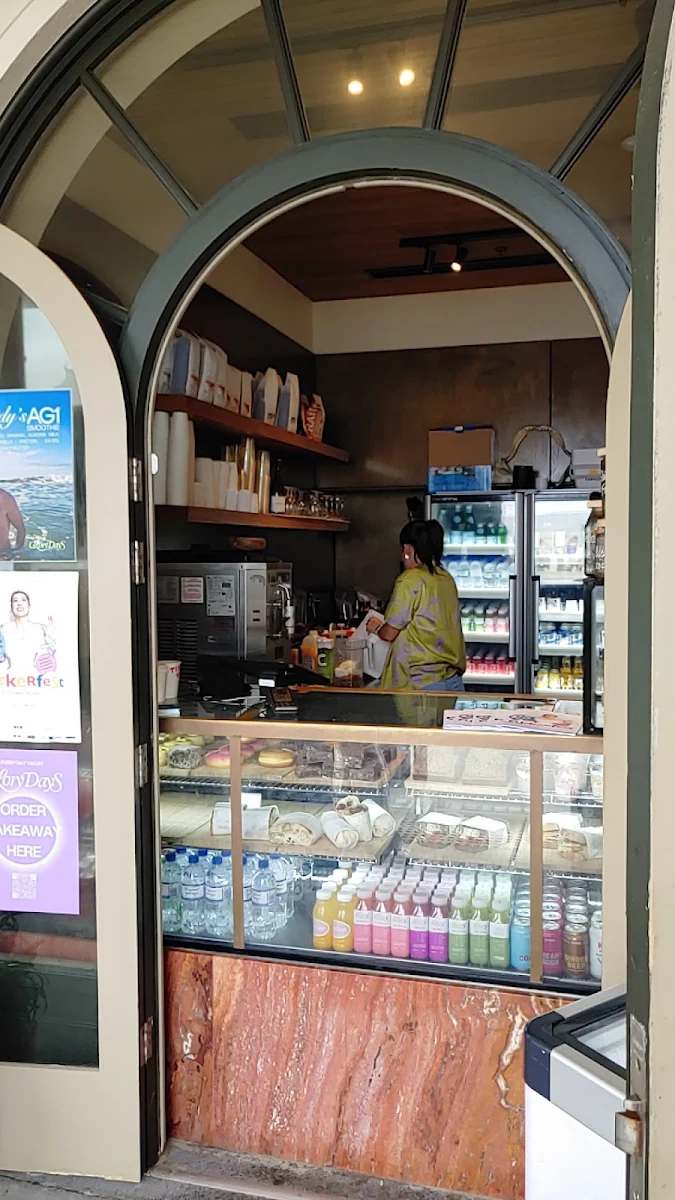 Vibe, Glory Days Bondi
