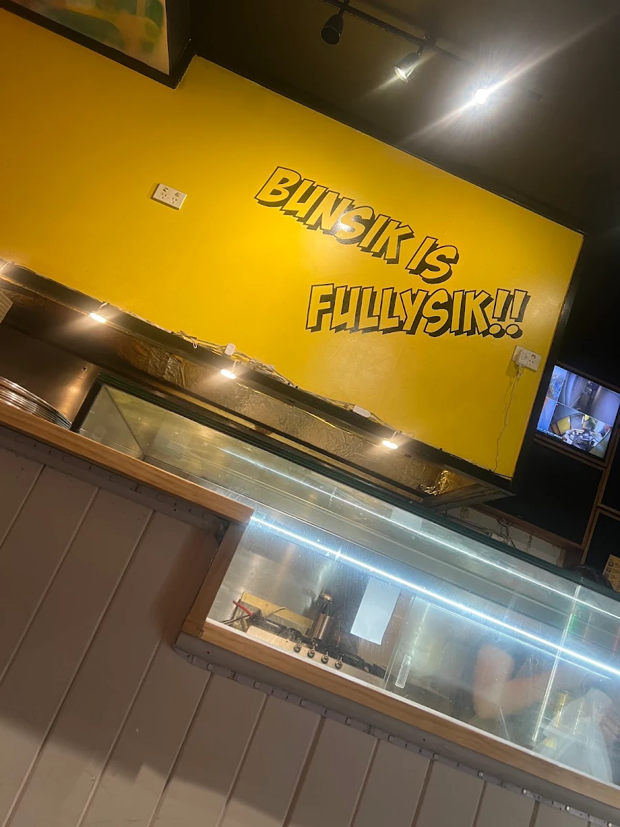 Vibe, The Bunsik Burger - Surry Hills
