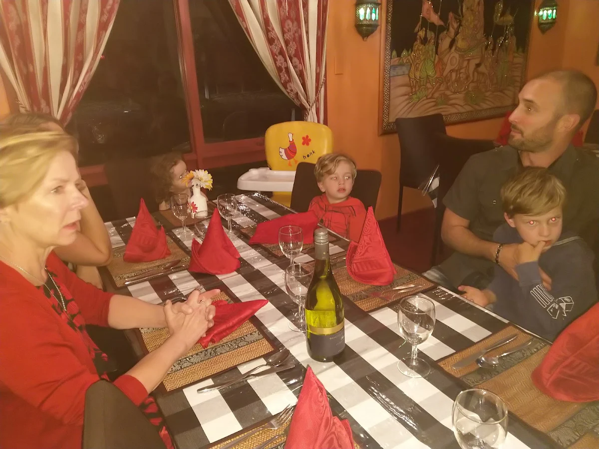 Vibe, Khyber Pass Pakistani Restaurant
