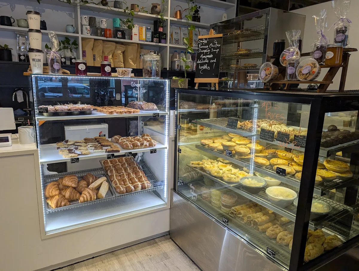Vibe, Lavender Cafe & Bakery