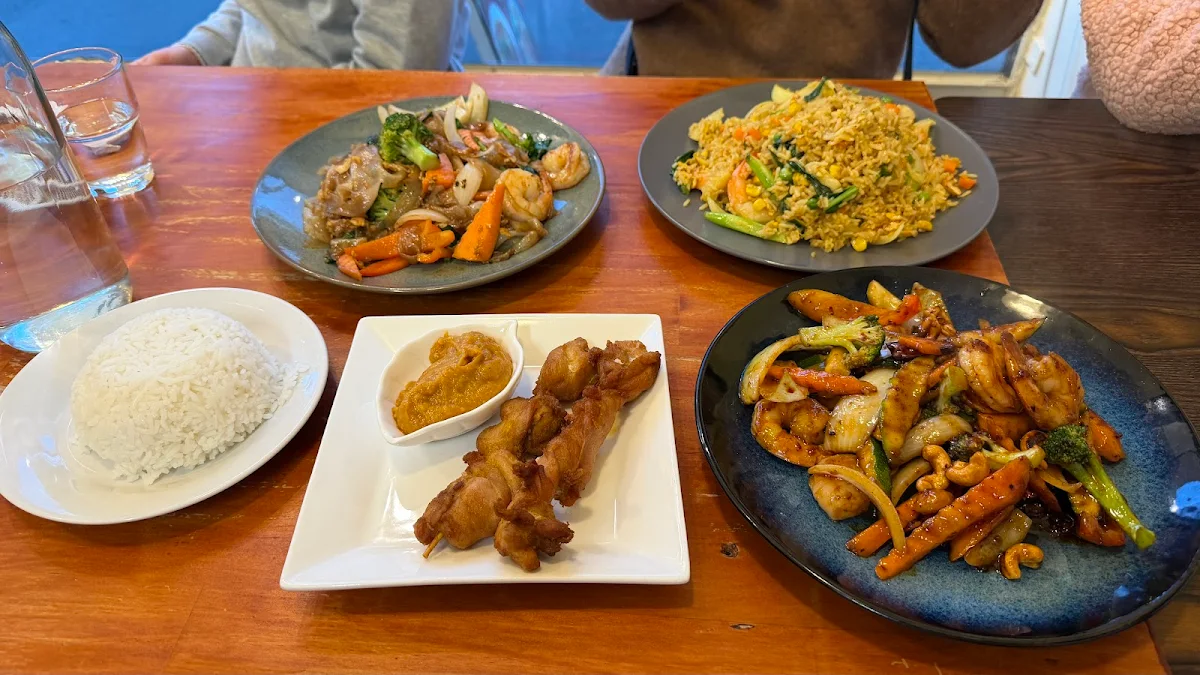 Food & drink, Rod Thai