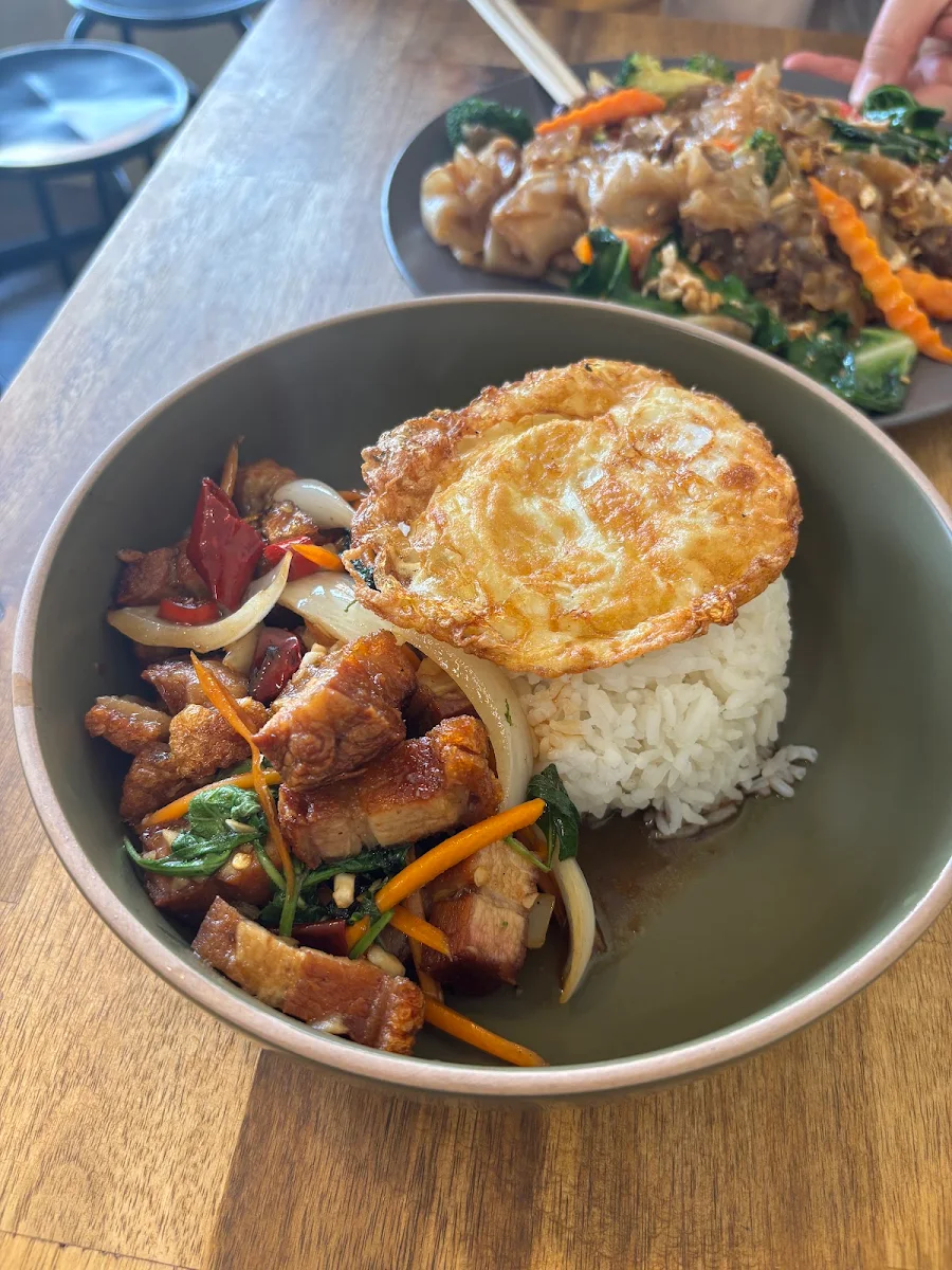 Food & drink, Rod Thai