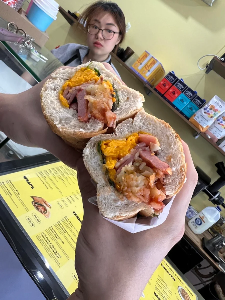 Menu, 7 Am Banh Mi & Coffee House