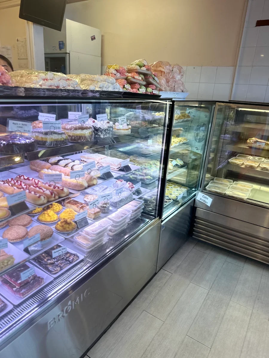 Vibe, Kingsley Patisserie