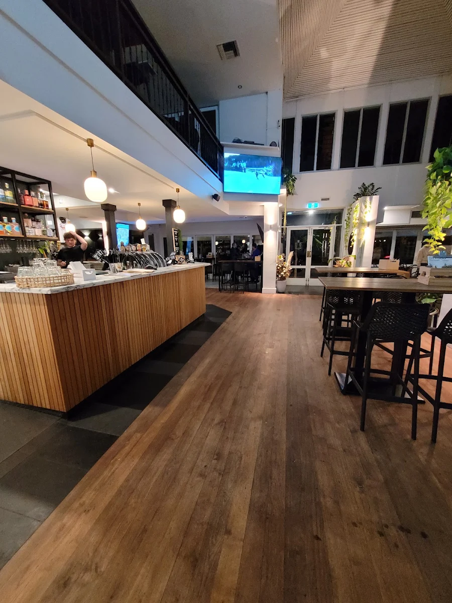 Vibe, The Hampden Hotel