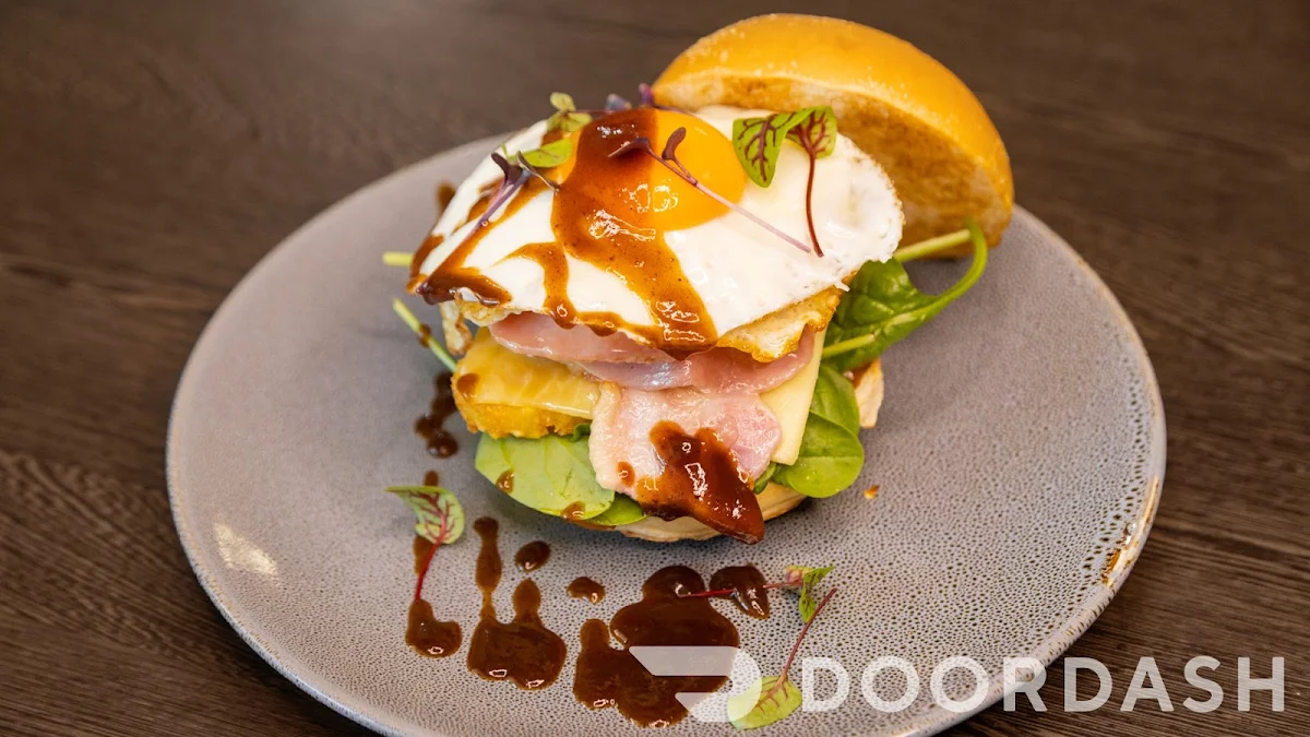 Food & drink, La Costa Restaurant