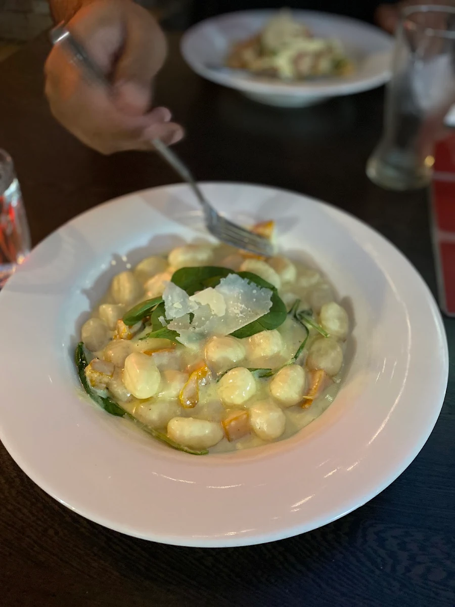Food & drink, La Costa Restaurant