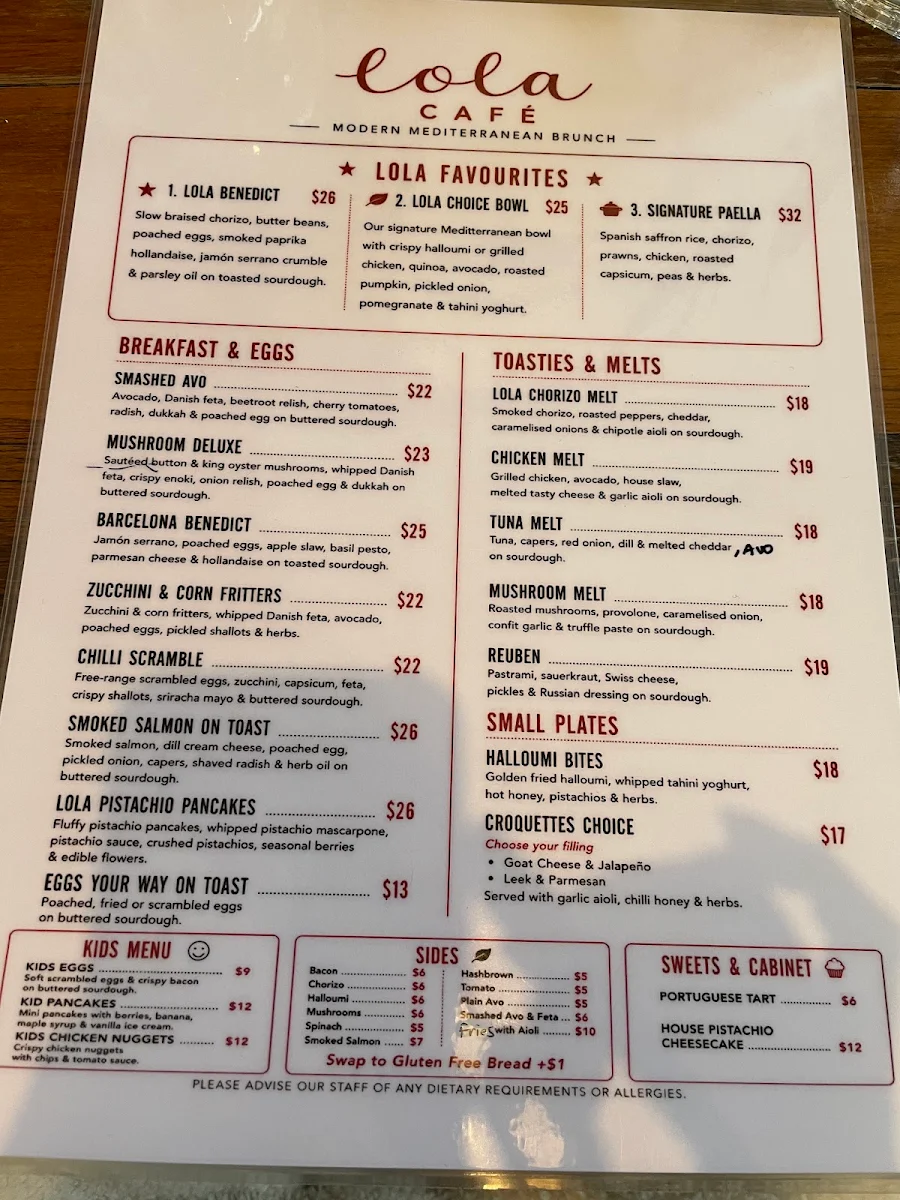 Menu, Lola Café