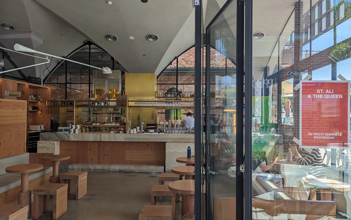 Vibe, Majesty Coffee