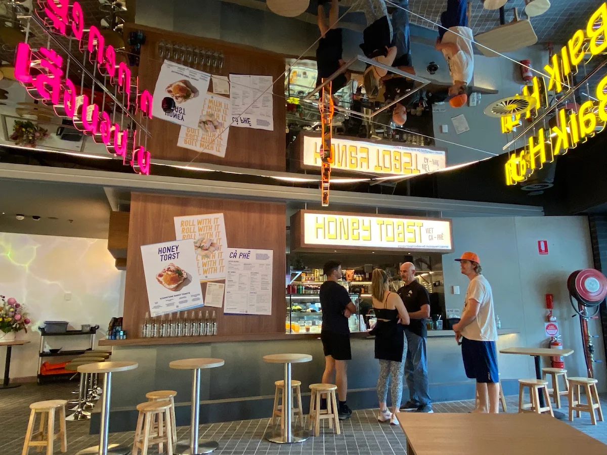 Vibe, Honey Toast Cafe