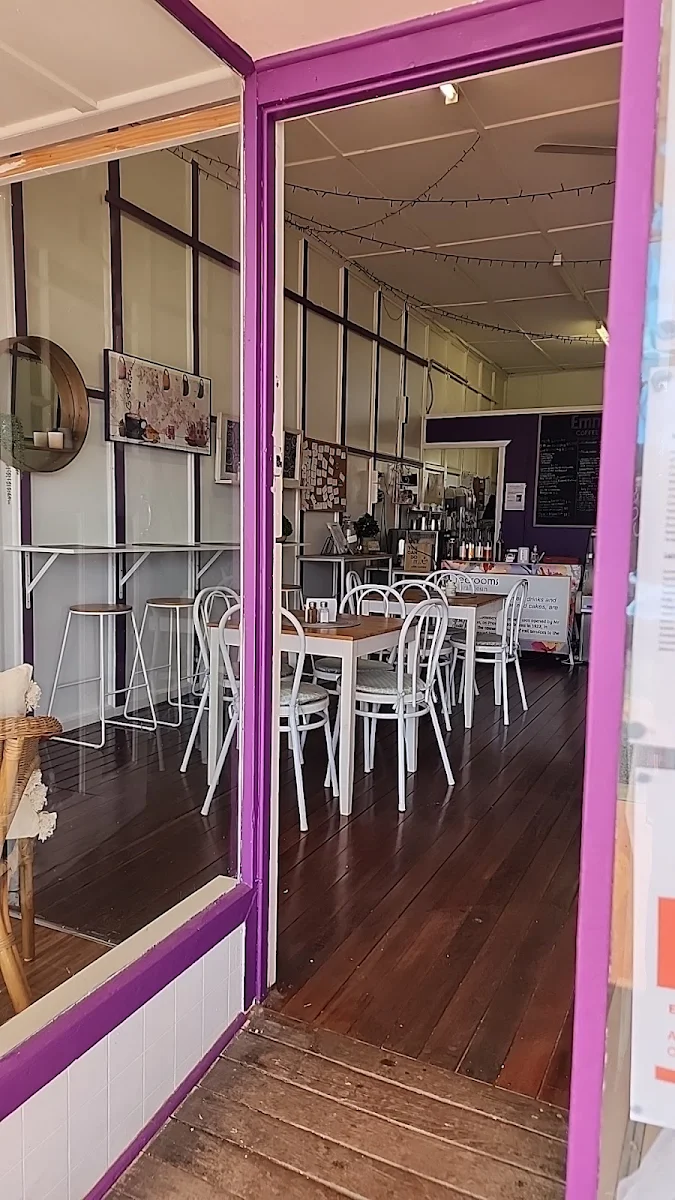 Vibe, Emma’s Coffee shop