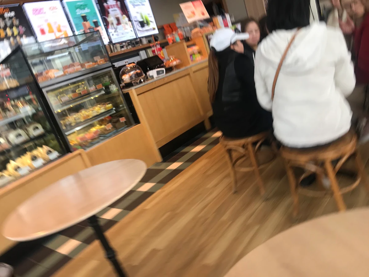 Vibe, Gloria Jean's Springvale