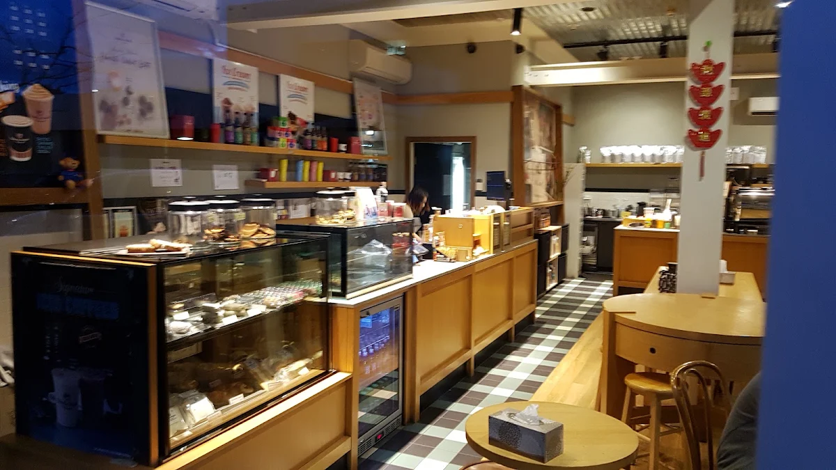 Vibe, Gloria Jean's Springvale
