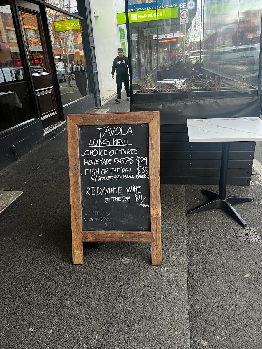 Menu, TÁVOLA Restaurant