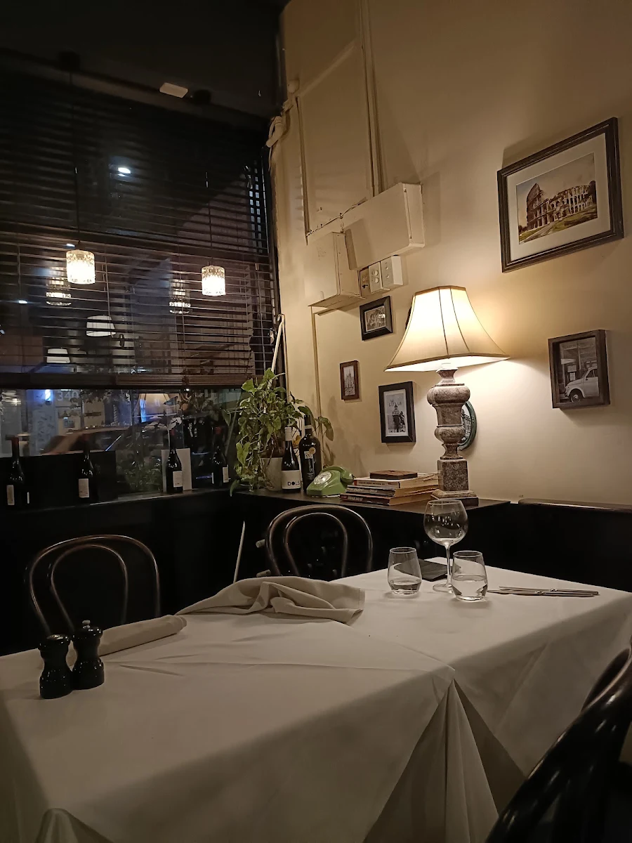 Vibe, TÁVOLA Restaurant