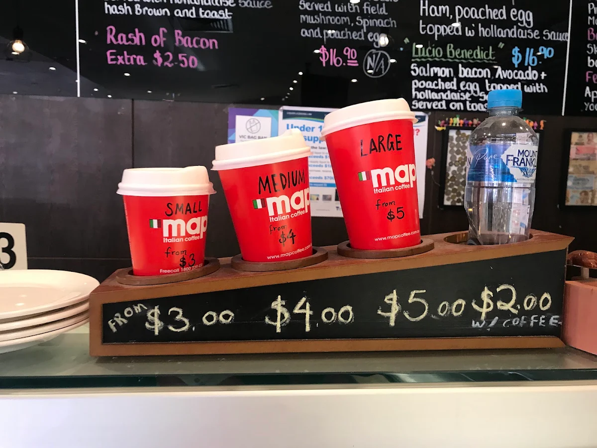 Menu, Cafe Lucio
