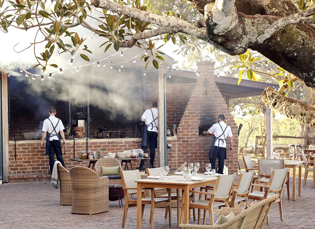 Vibe, Homage Restaurant