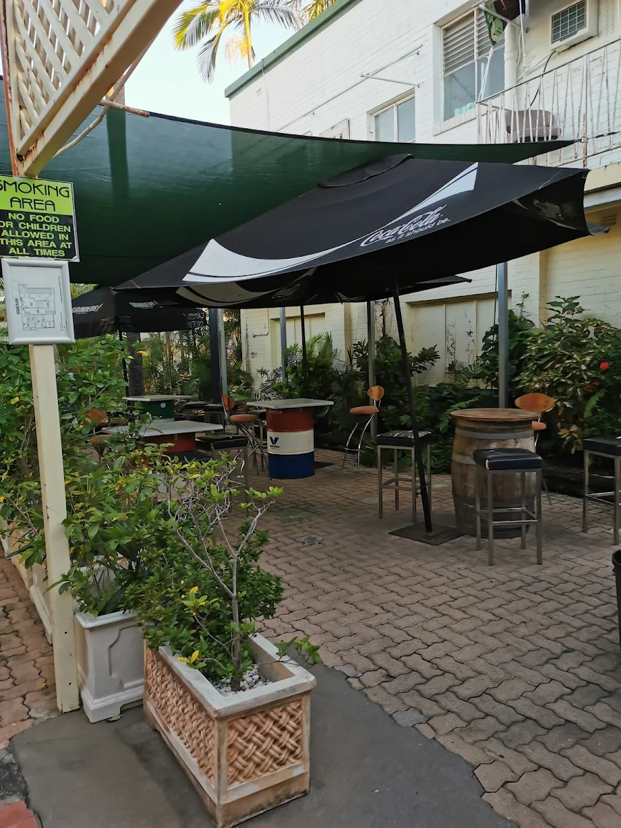 Vibe, Hotel Allen