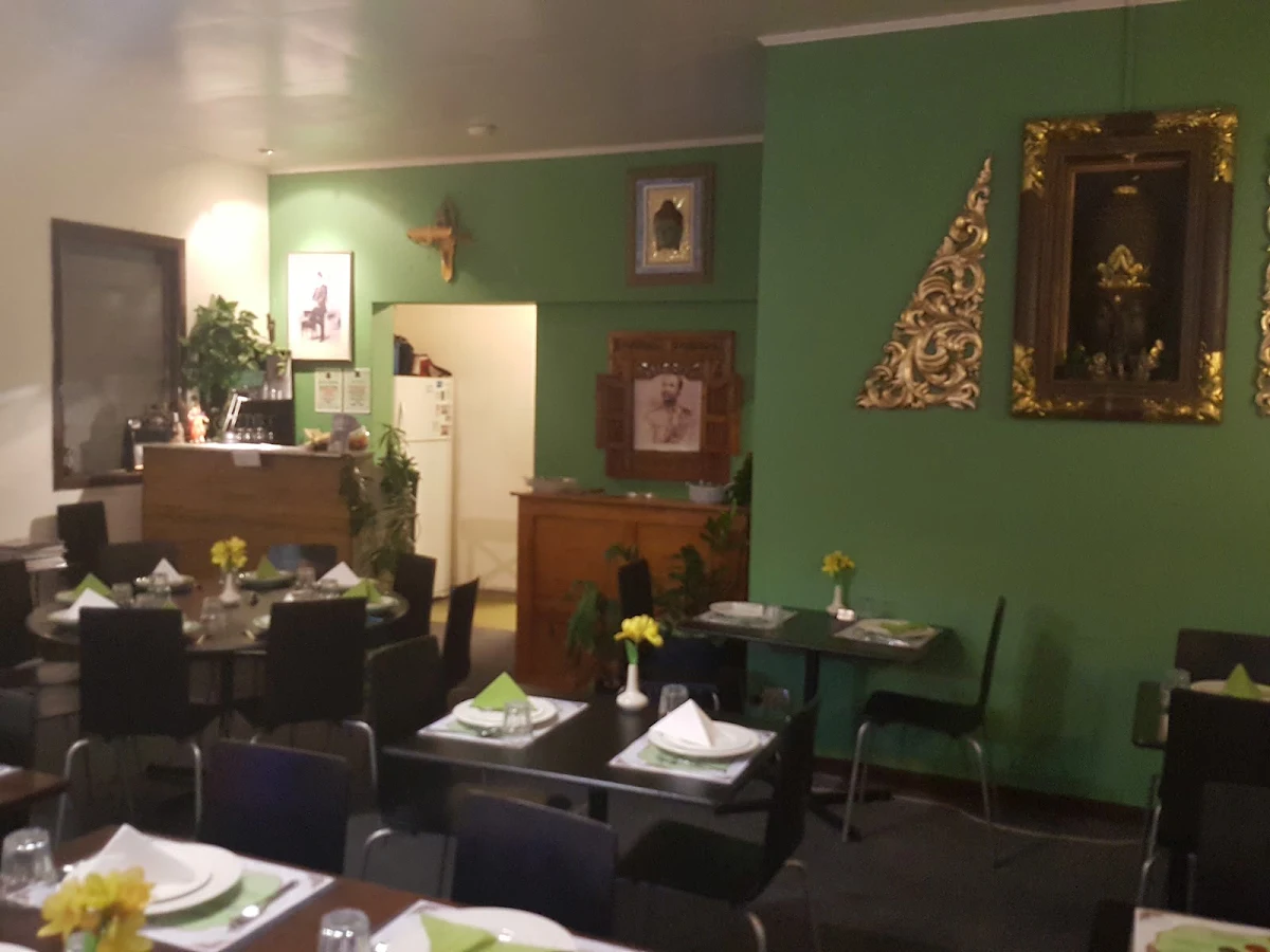 Vibe, Thai Dee Restaurant