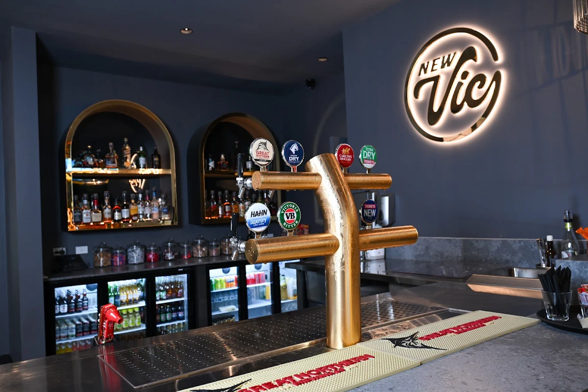 Vibe, New Victoria Tavern